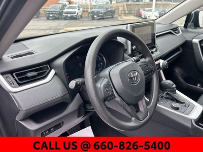 2025 Toyota RAV4 Hybrid — photo 15 view