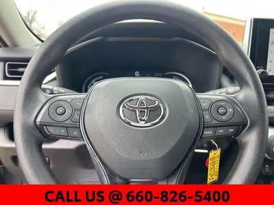 2025 Toyota RAV4 Hybrid — photo 16 view