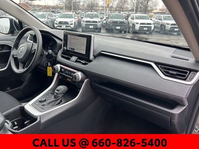 2025 Toyota RAV4 Hybrid — photo 7 view