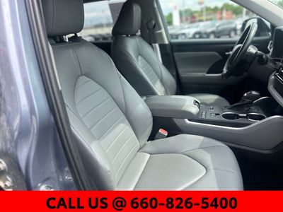 2022 Toyota Highlander Hybrid - Photo 4