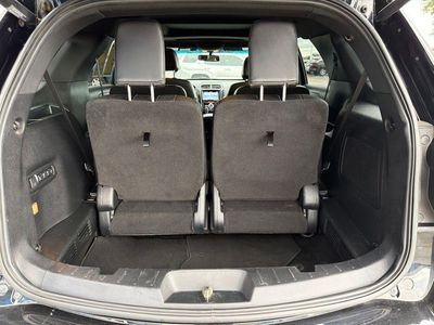 2017 Ford Explorer - Photo 11