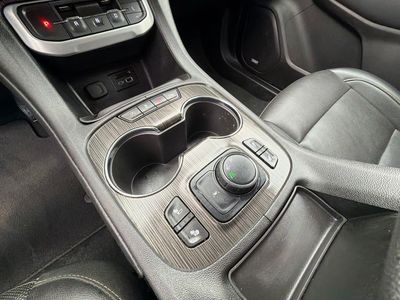 2023 GMC Acadia - Photo 22