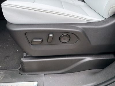 2025 Chevrolet Suburban - Photo 24