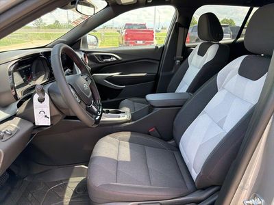 2026 Toyota RAV4 — photo 16 view