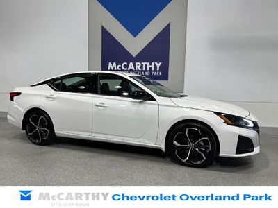 2023 Nissan Altima - Photo 3