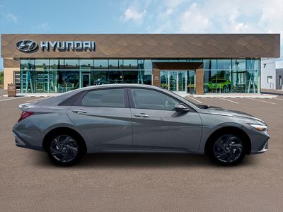 2026 Hyundai Elantra - Photo 9