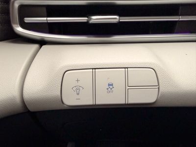 2025 Hyundai Elantra - Photo 26