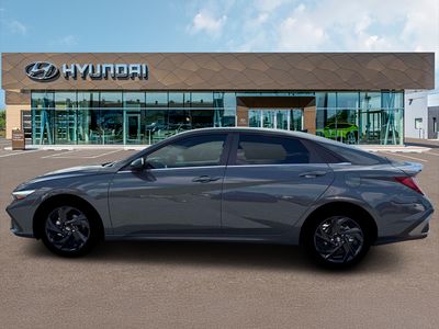 2026 Hyundai Elantra - Photo 3
