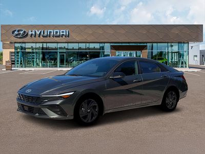 2026 Hyundai Elantra - Photo 2