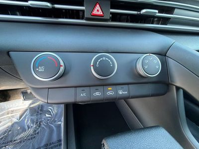 2026 Hyundai Elantra - Photo 23
