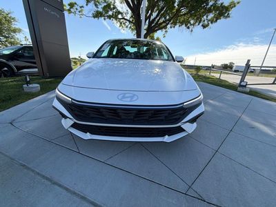 2026 Hyundai Elantra - Photo 8