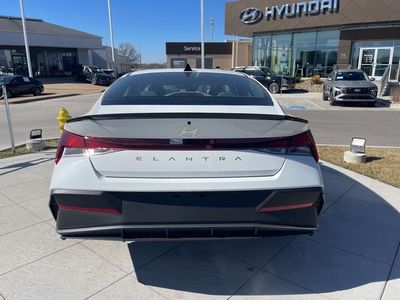 2026 Hyundai Elantra - Photo 4