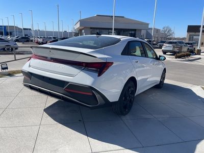 2026 Hyundai Elantra - Photo 5