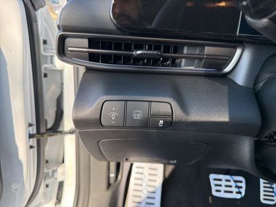 2025 Hyundai Elantra Hybrid - Photo 16