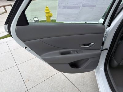2026 Hyundai Elantra Hybrid - Photo 16