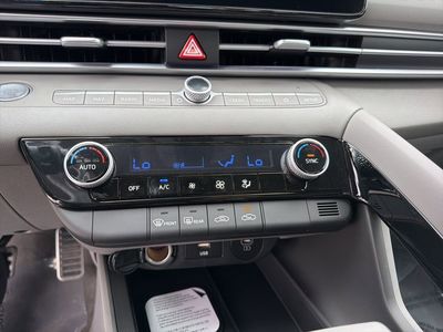 2026 Hyundai Elantra Hybrid - Photo 25