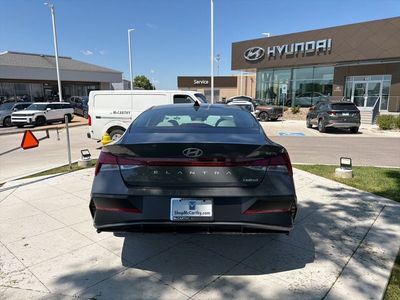 2026 Hyundai Elantra - Photo 4