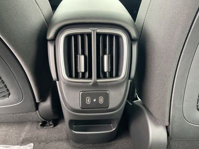 2025 Hyundai IONIQ 6 - Photo 16