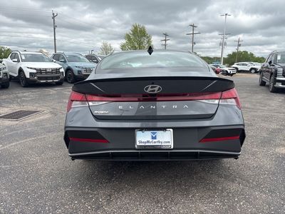 2026 Hyundai Elantra - Photo 6