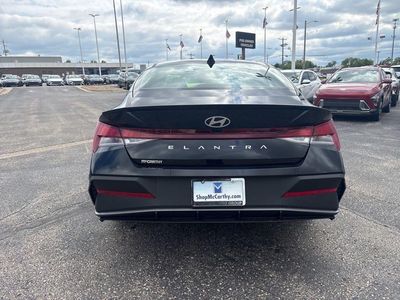 2026 Hyundai Elantra - Photo 25
