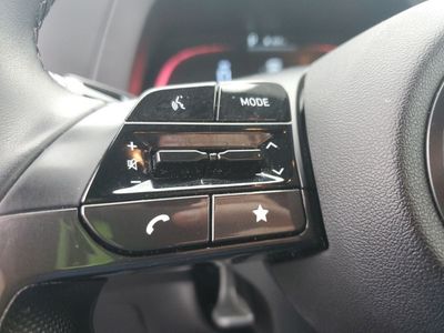 2025 Hyundai Elantra - Photo 18