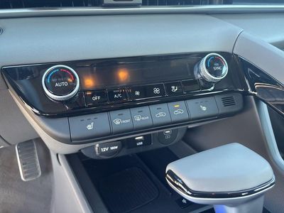 2026 Hyundai Elantra - Photo 42