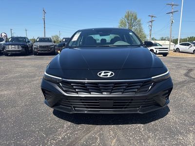 2026 Hyundai Elantra - Photo 2