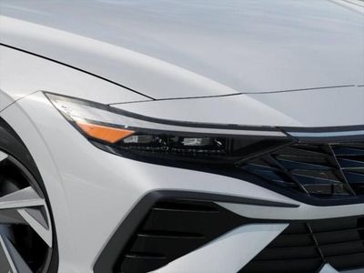 2026 Hyundai Elantra - Photo 9