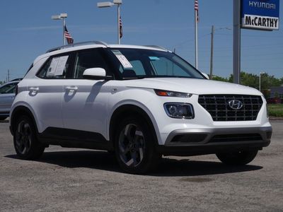 2025 Hyundai Venue - Photo 2