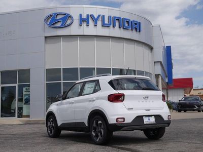 2026 Hyundai Venue - Photo 14