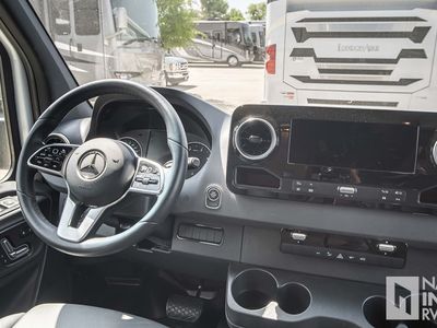 2025 Tiffin Motorhomes Wayfarer - Photo 7