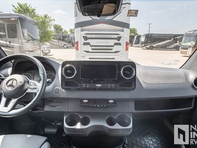 2025 Tiffin Motorhomes Wayfarer - Photo 8