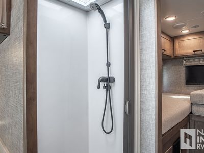 2025 Tiffin Motorhomes Wayfarer - Photo 18