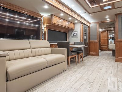 2020 Tiffin Motorhomes Phaeton - Photo 14