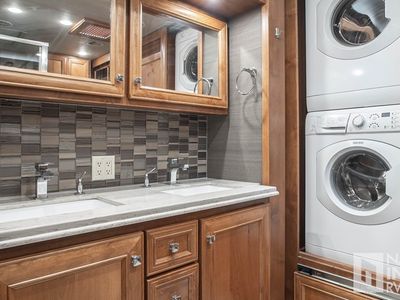 2020 Tiffin Motorhomes Phaeton - Photo 25