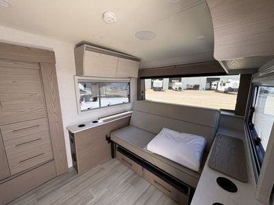 2026 Grand Design SERENOVA - Photo 15