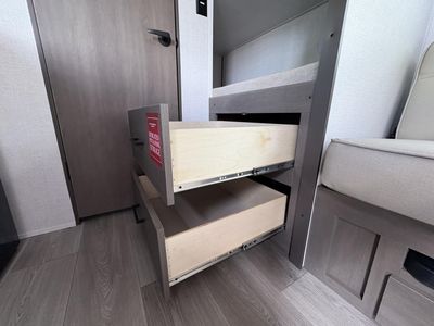2026 Grand Design Transcend One - Photo 27