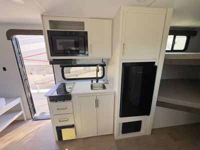 2026 Grand Design TRANSCEND ONE — photo 15 view