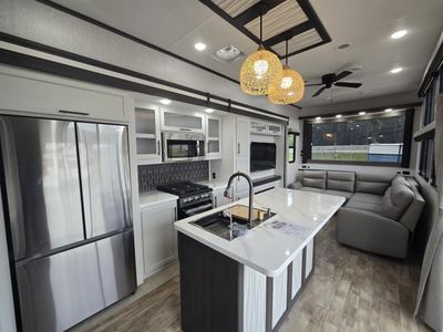 2025 Crossroads Hampton - Photo 10