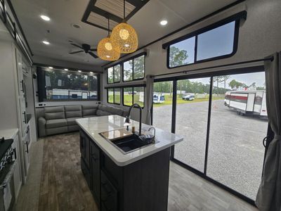 2025 Crossroads Hampton - Photo 12
