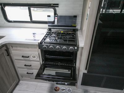 2026 East to West, INC. Della Terra 312BH - Photo 9