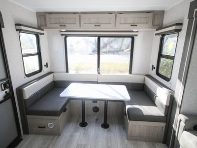 2026 East to West, Inc. Della Terra 251RD - Photo 7