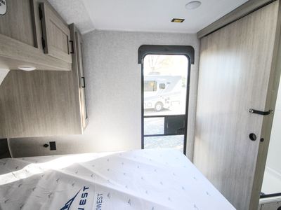 2026 East to West, Inc. Della Terra 251RD - Photo 20