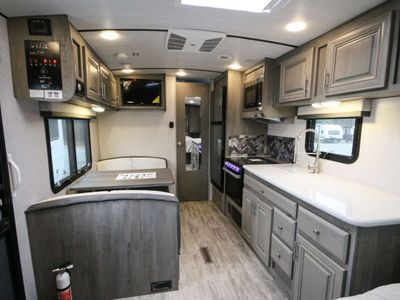 2025 Northwood Arctic Fox North Fork 22G - Photo 8