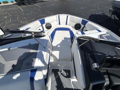 2024 Malibu Boats 23 LSV - Photo 14