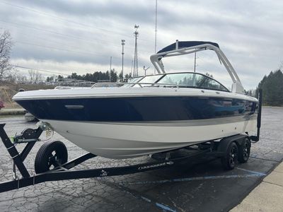 2025 Chaparral 247 SSX - Photo 2