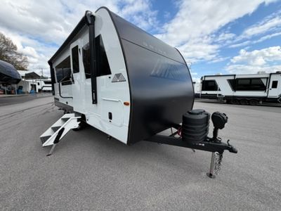 2026 Brinkley Model I - Photo 25