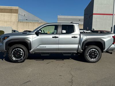 2025 Toyota Tacoma i-FORCE MAX - Photo 5