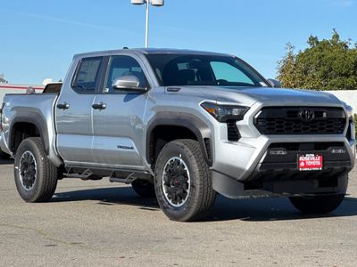 2025 Toyota Tacoma i-FORCE MAX - Photo 9