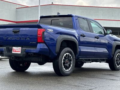 2025 Toyota Tacoma i-FORCE MAX - Photo 2